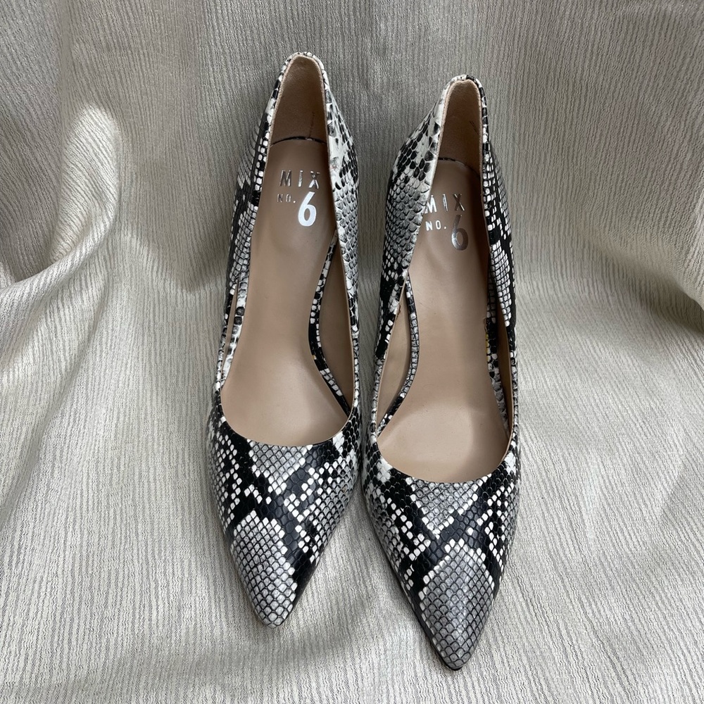Mix No. 6 Snakeskin Print Pointed Toe Stiletto Heels size 9M - Picture 2 of 6